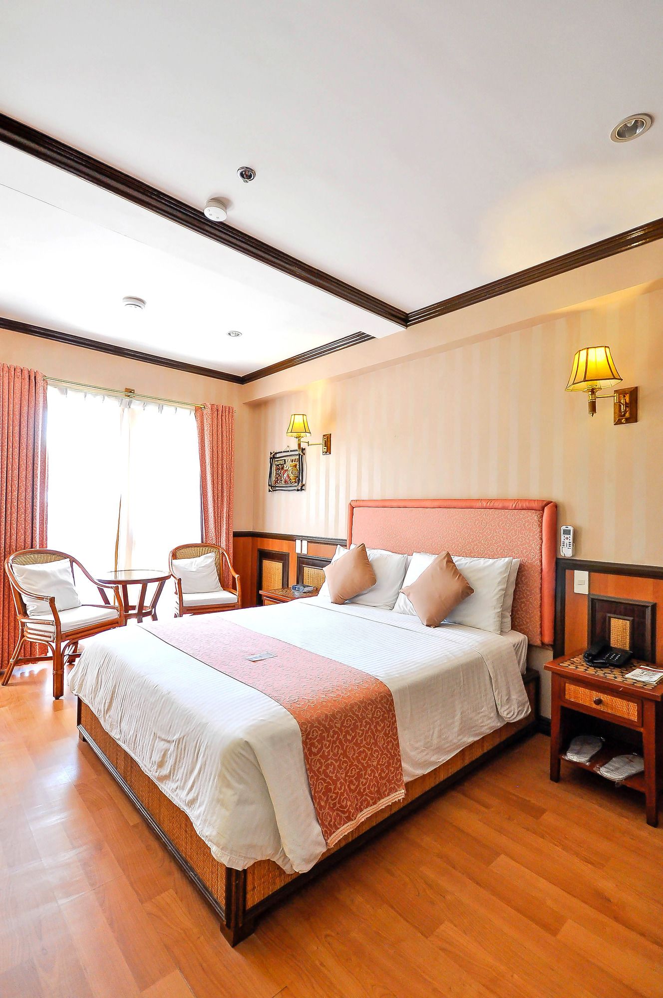 Red Coconut Beach Hotel