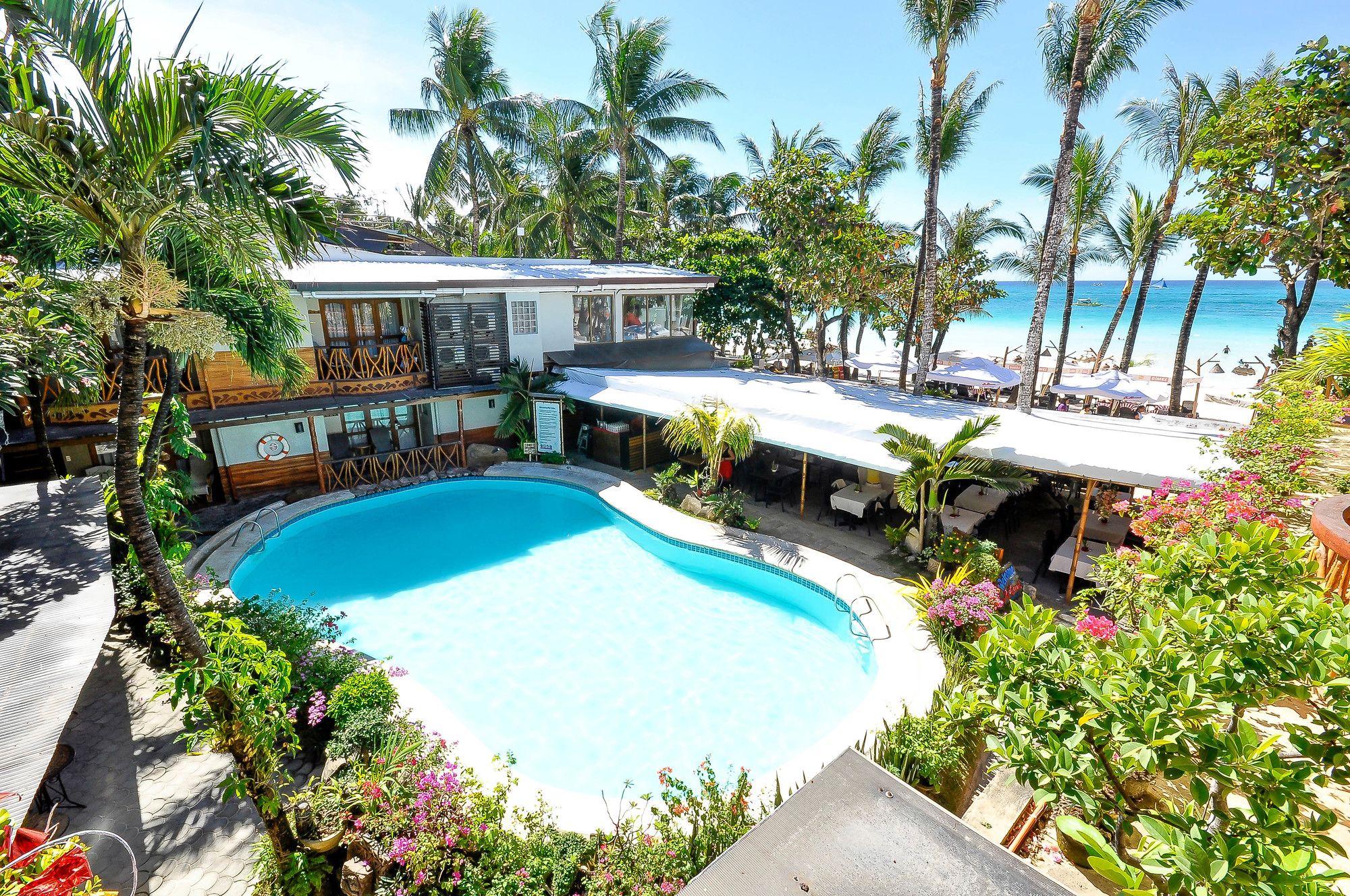 Red Coconut Beach Hotel