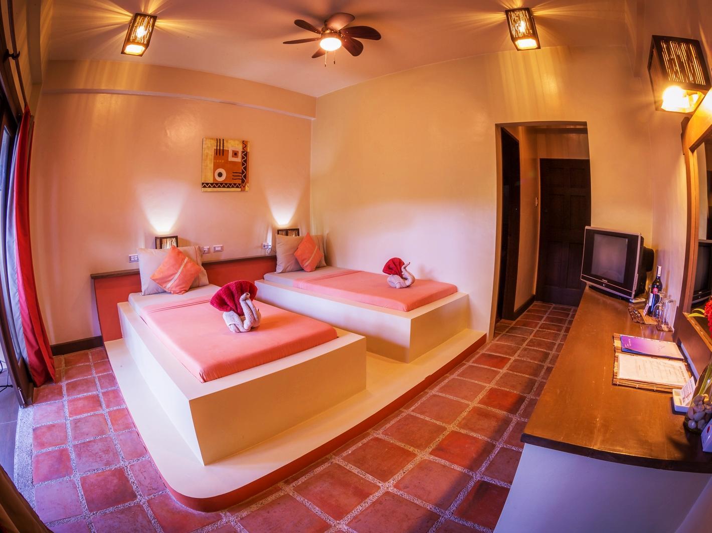 Reef Retreat Resort
