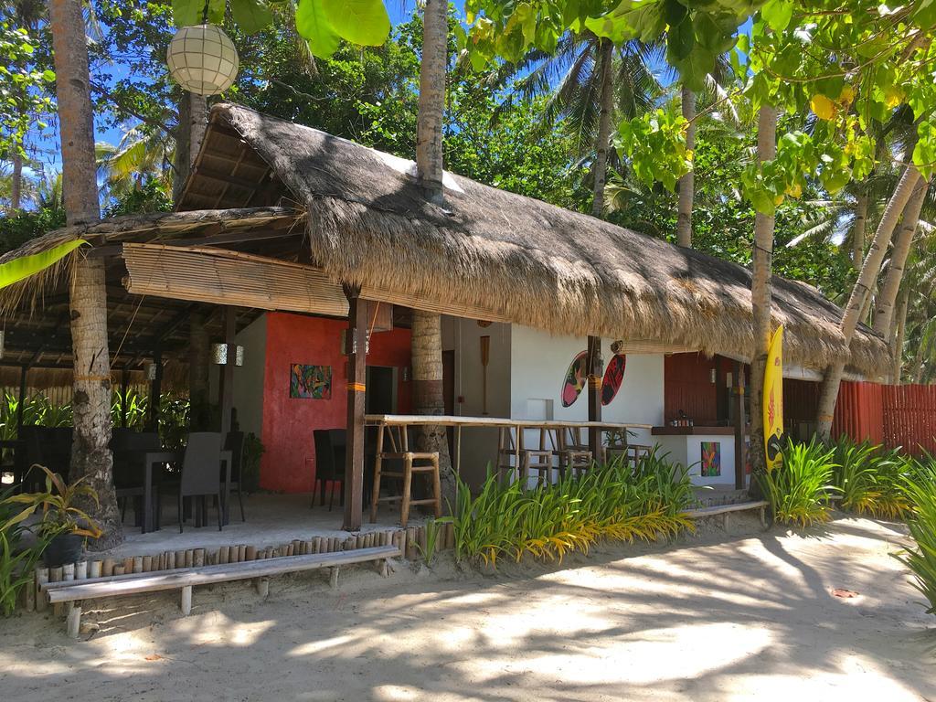 Rieseling Boracay Beach Resort