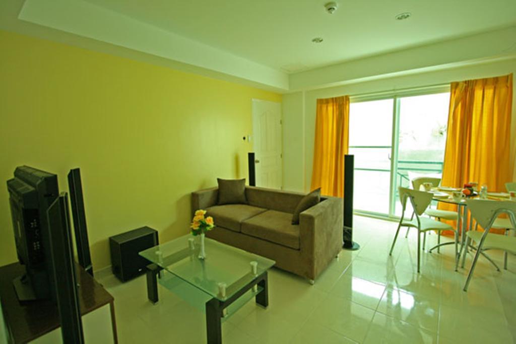 Roxon Apartments