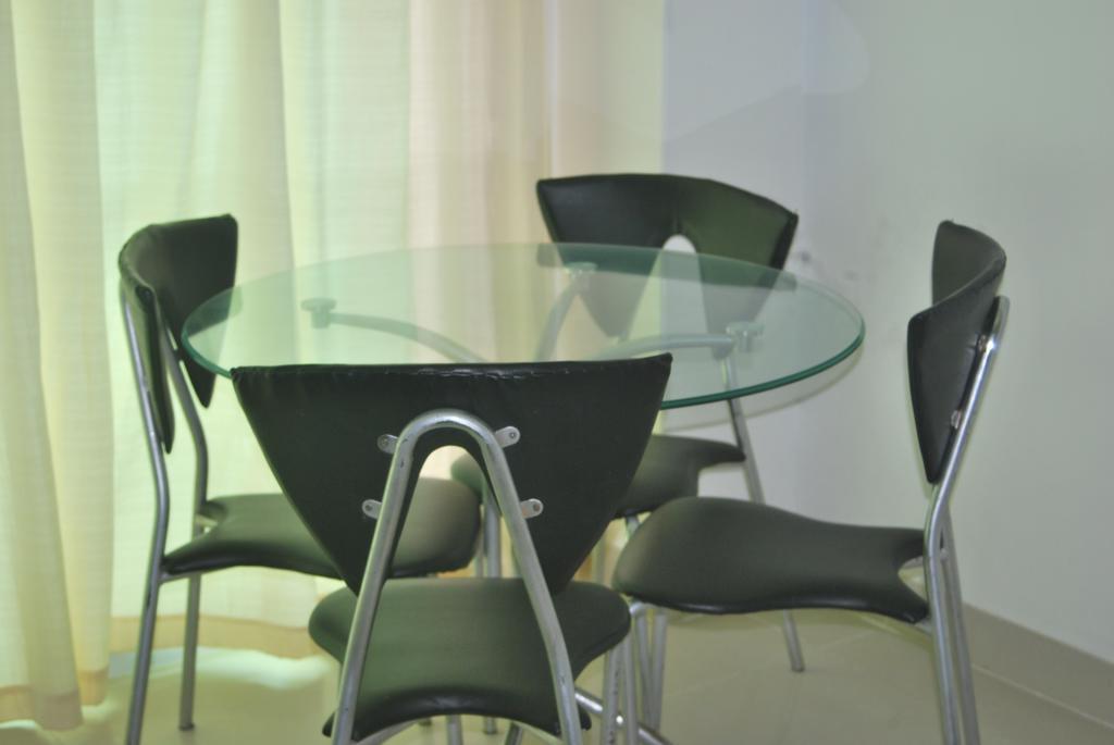 Roxon Apartments
