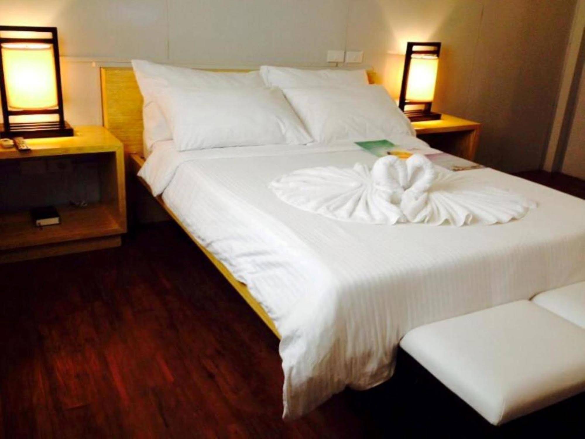 Shore Time Hotel Annex
