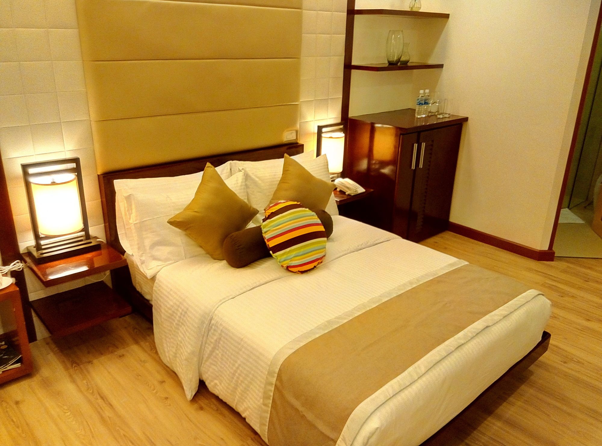 Shore Time Hotel Boracay