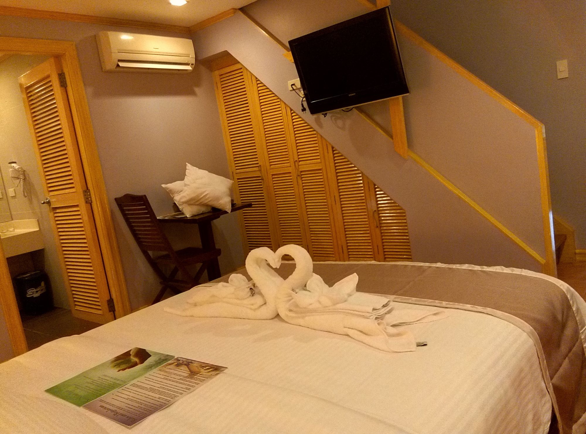 Shore Time Hotel Boracay