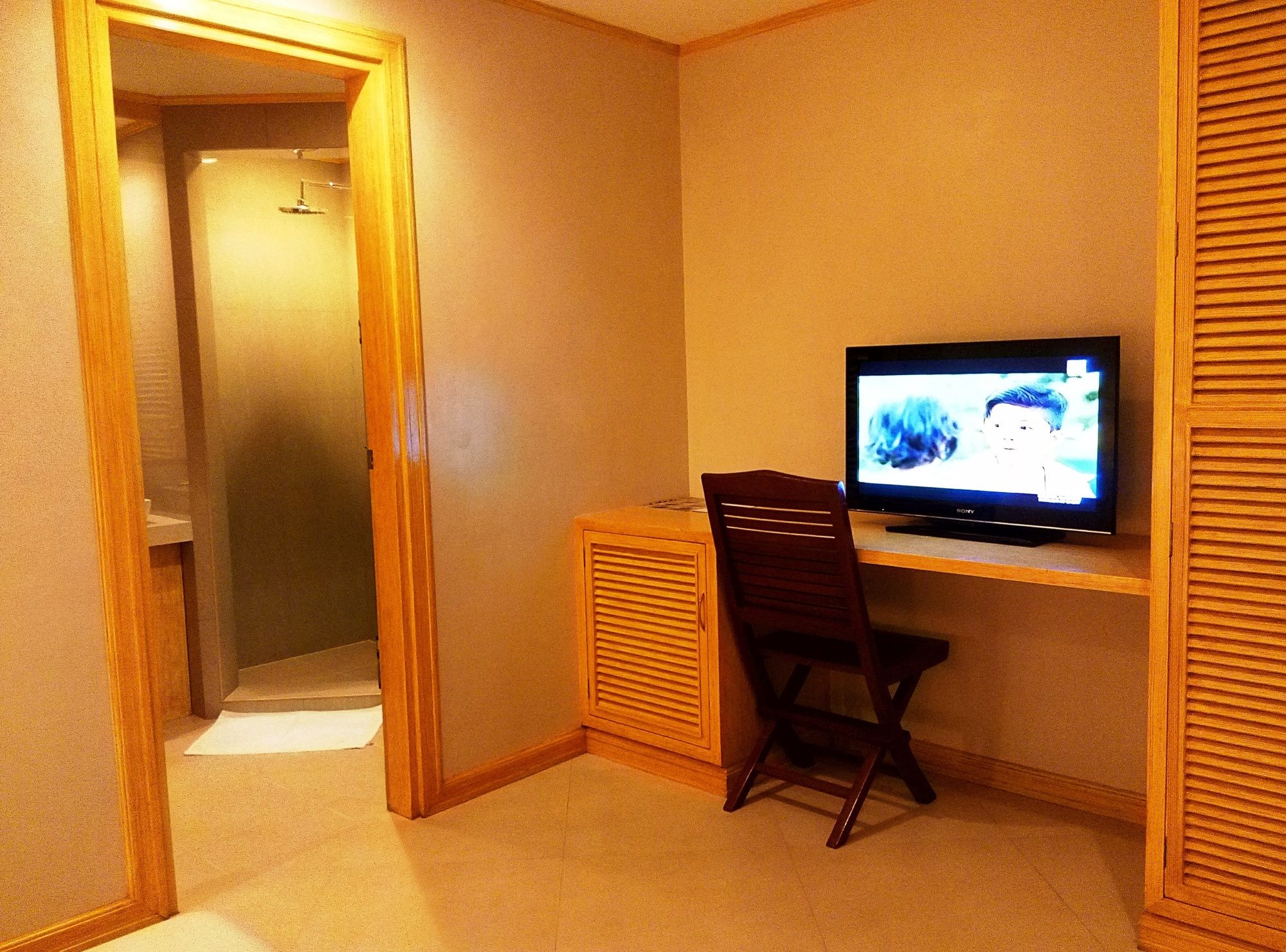 Shore Time Hotel Boracay
