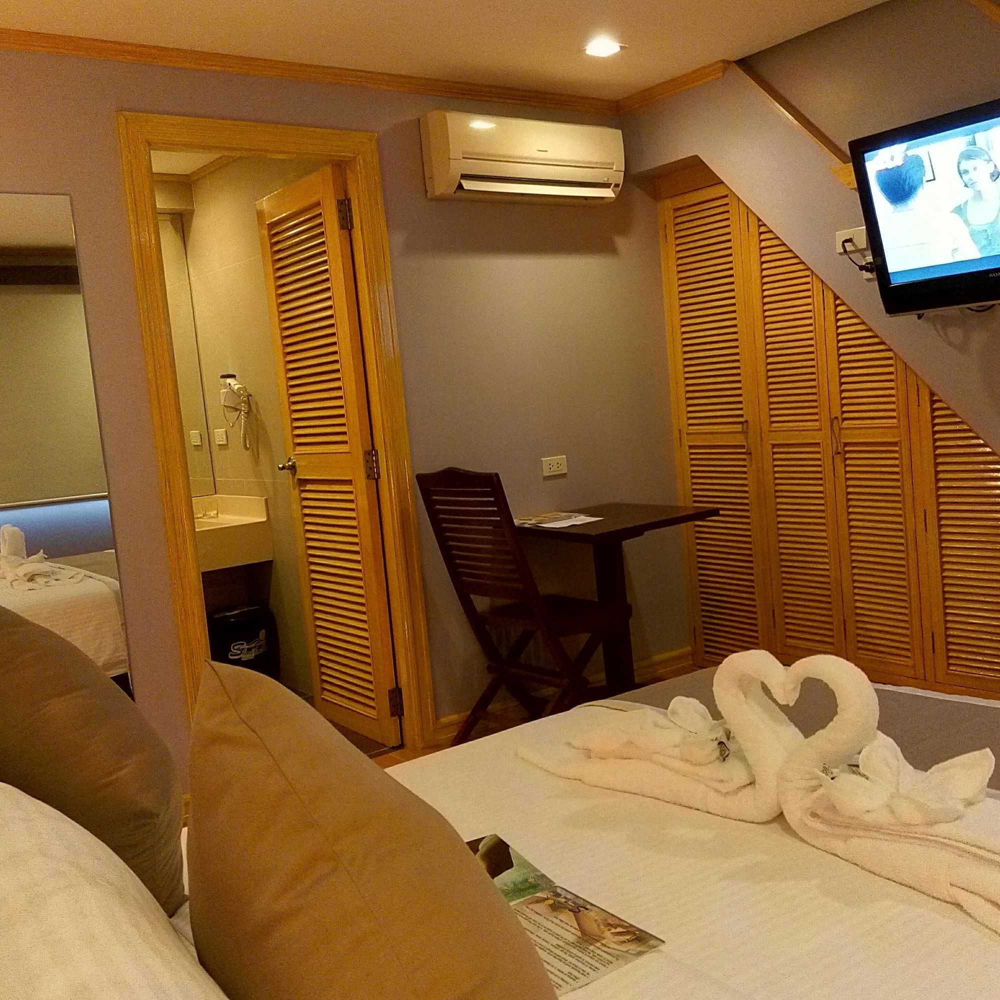 Shore Time Hotel Boracay