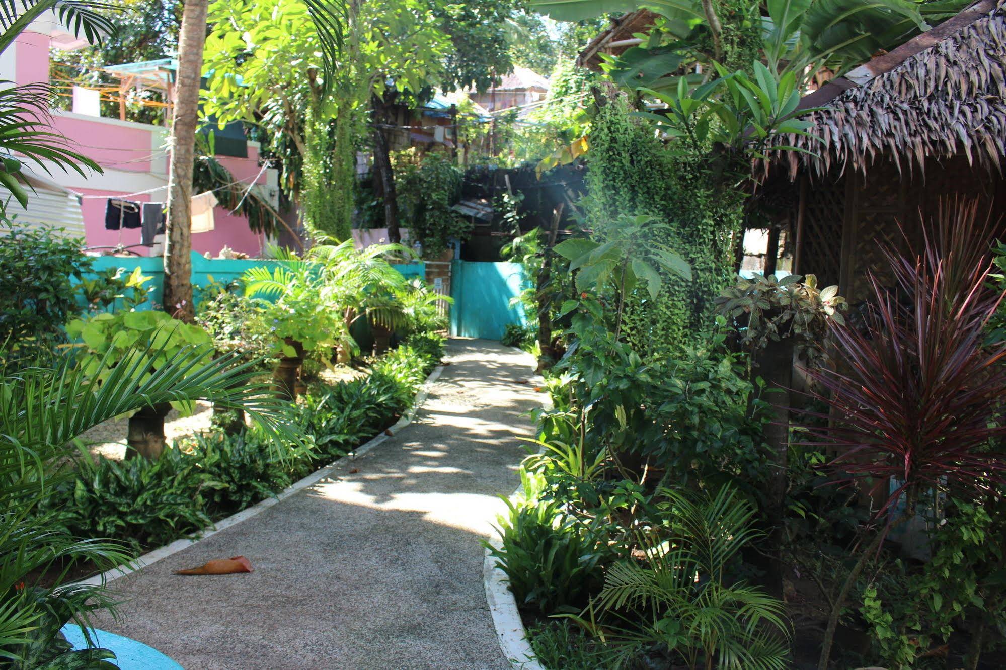 Sundown Resort and Austrian Pension House