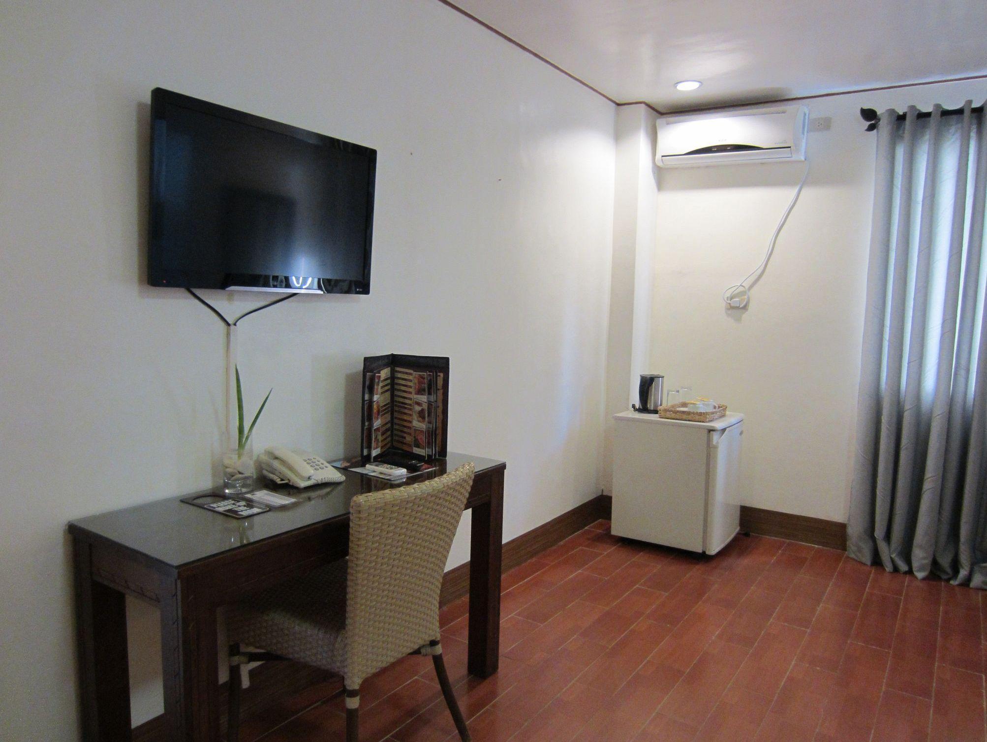 Sur Beach Resort Boracay