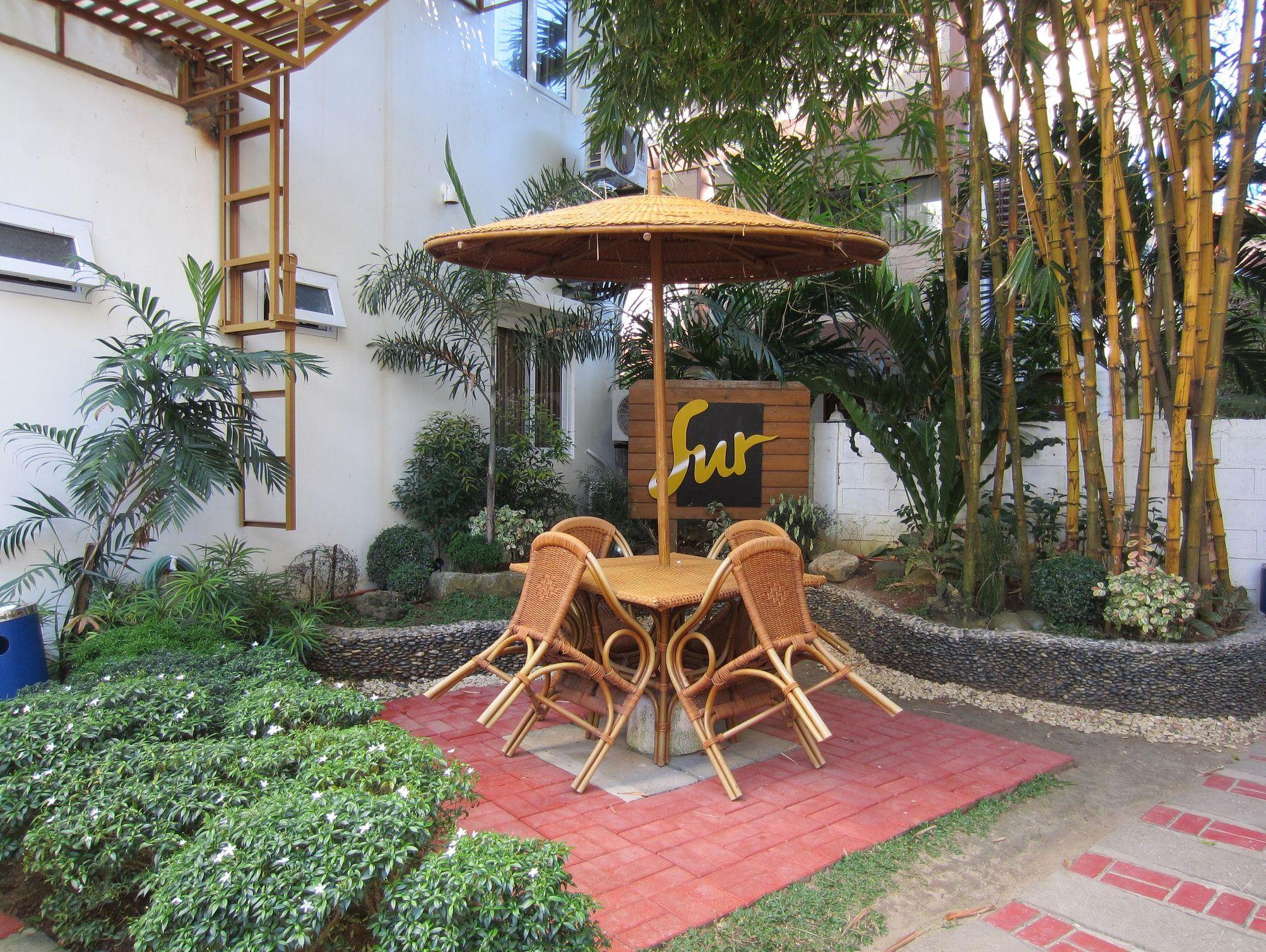 Sur Beach Resort Boracay