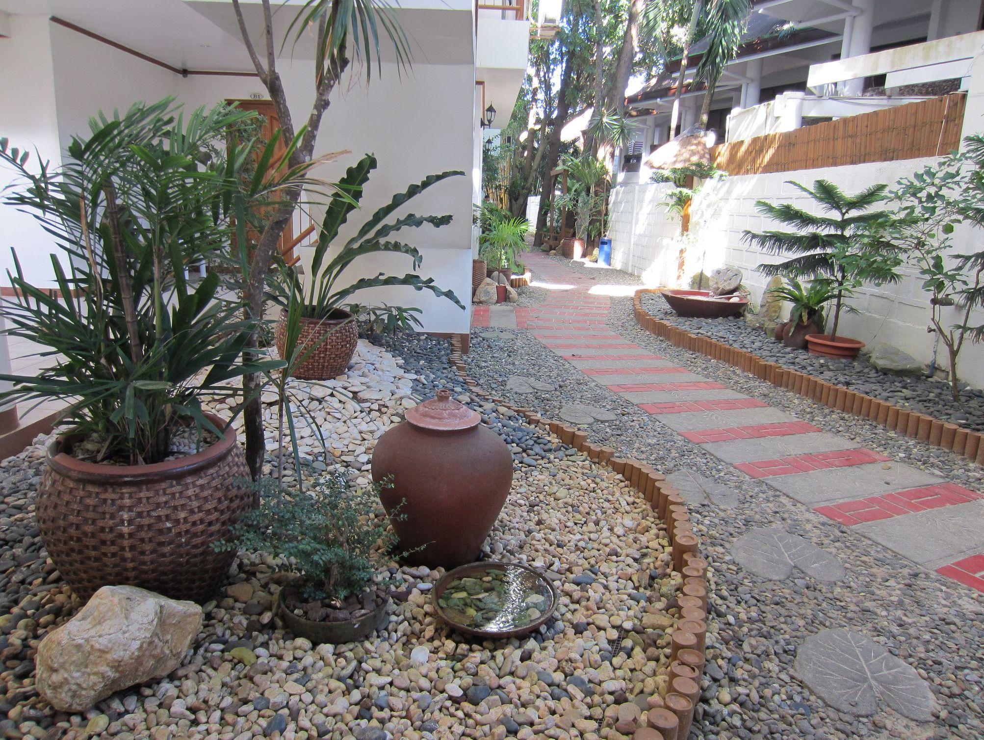 Sur Beach Resort Boracay