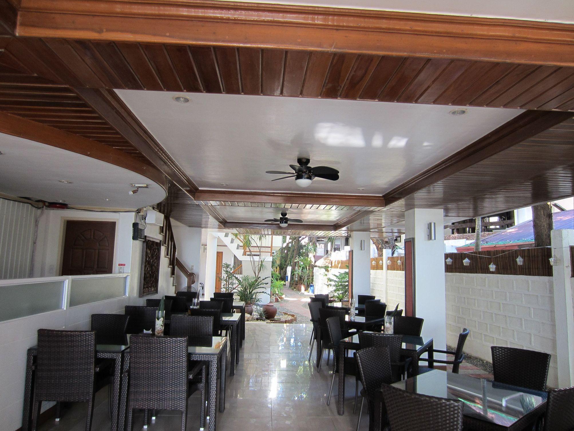 Sur Beach Resort Boracay