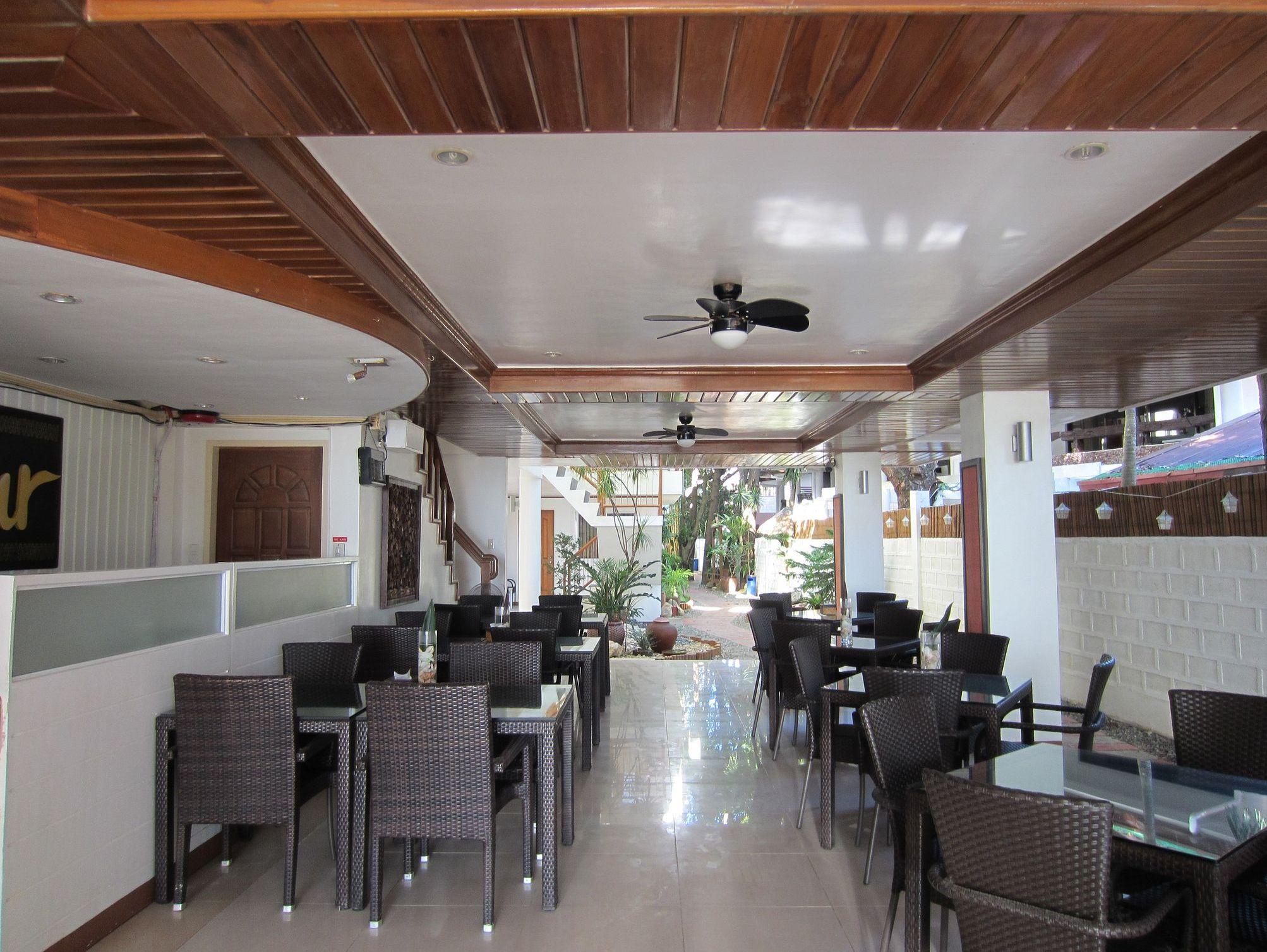 Sur Beach Resort Boracay