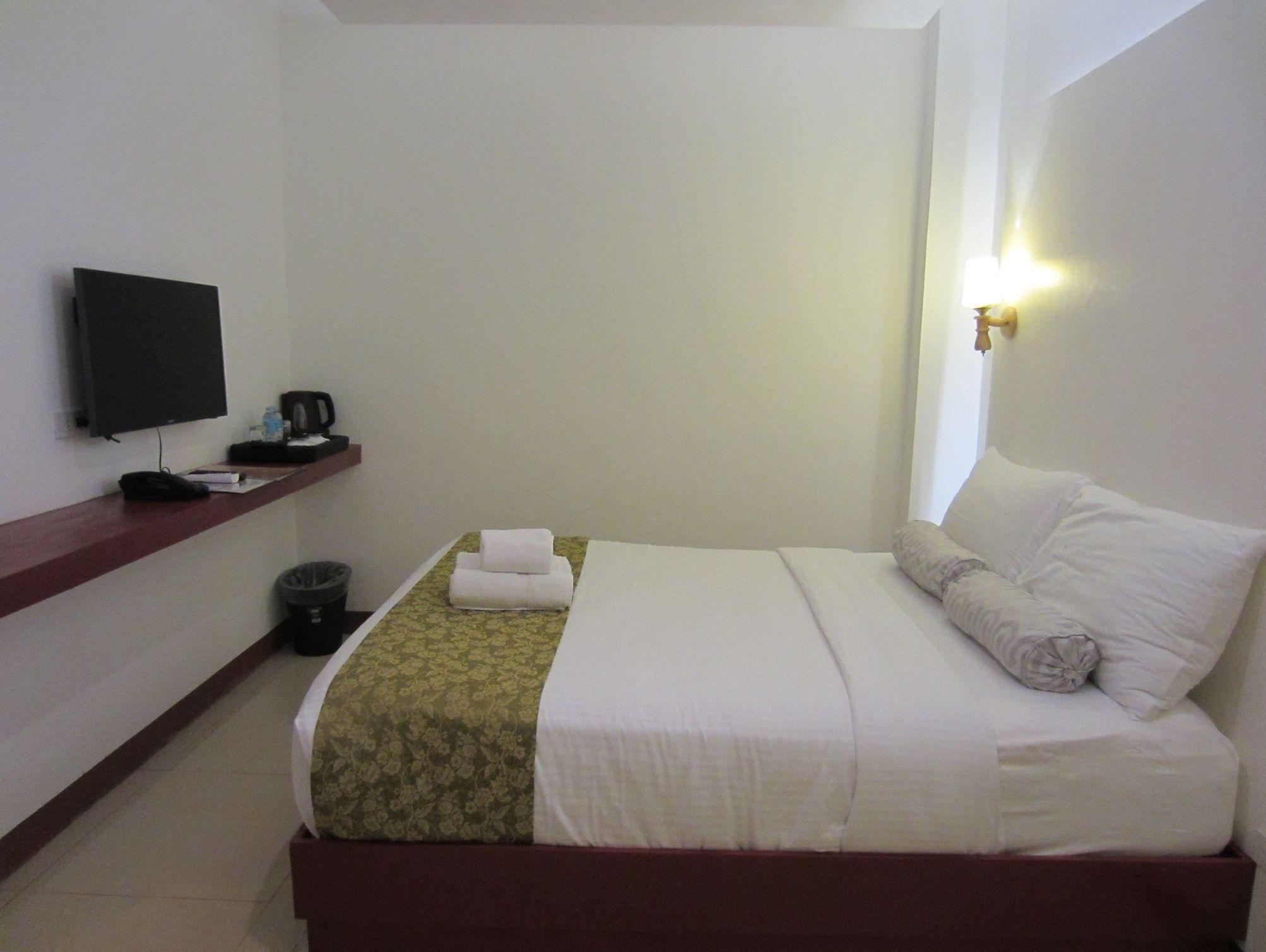Sur Beach Resort Boracay