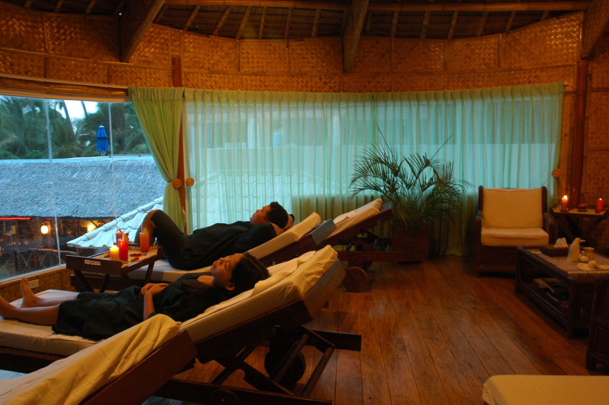 Surfside Boracay Resort & Spa