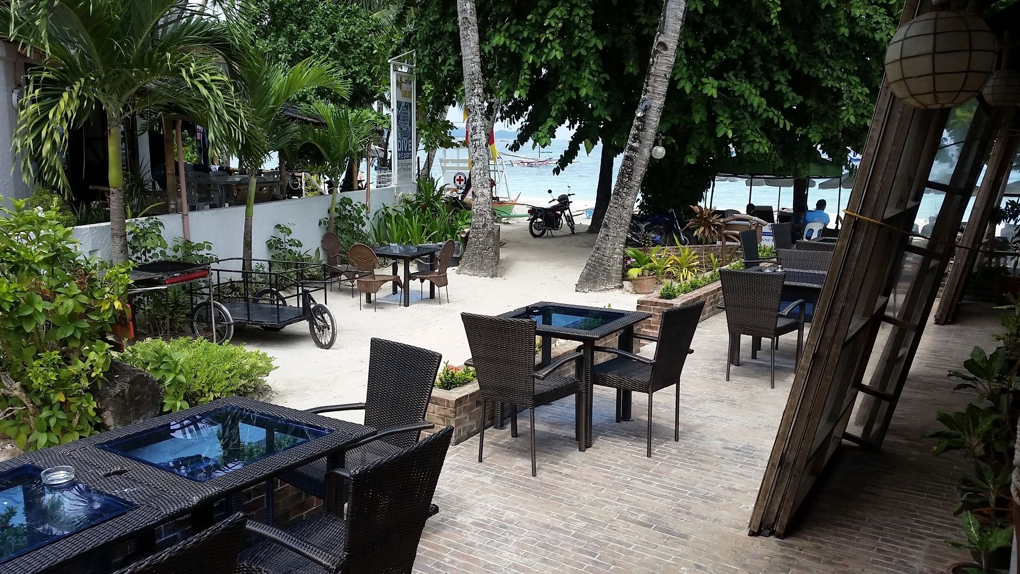 Surfside Boracay Resort & Spa