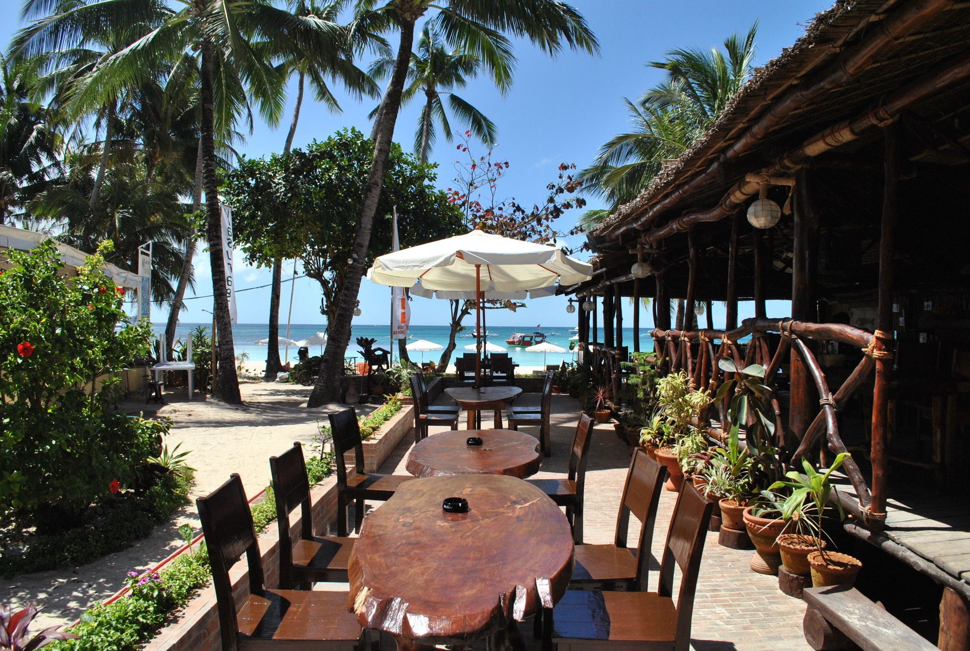 Surfside Boracay Resort & Spa
