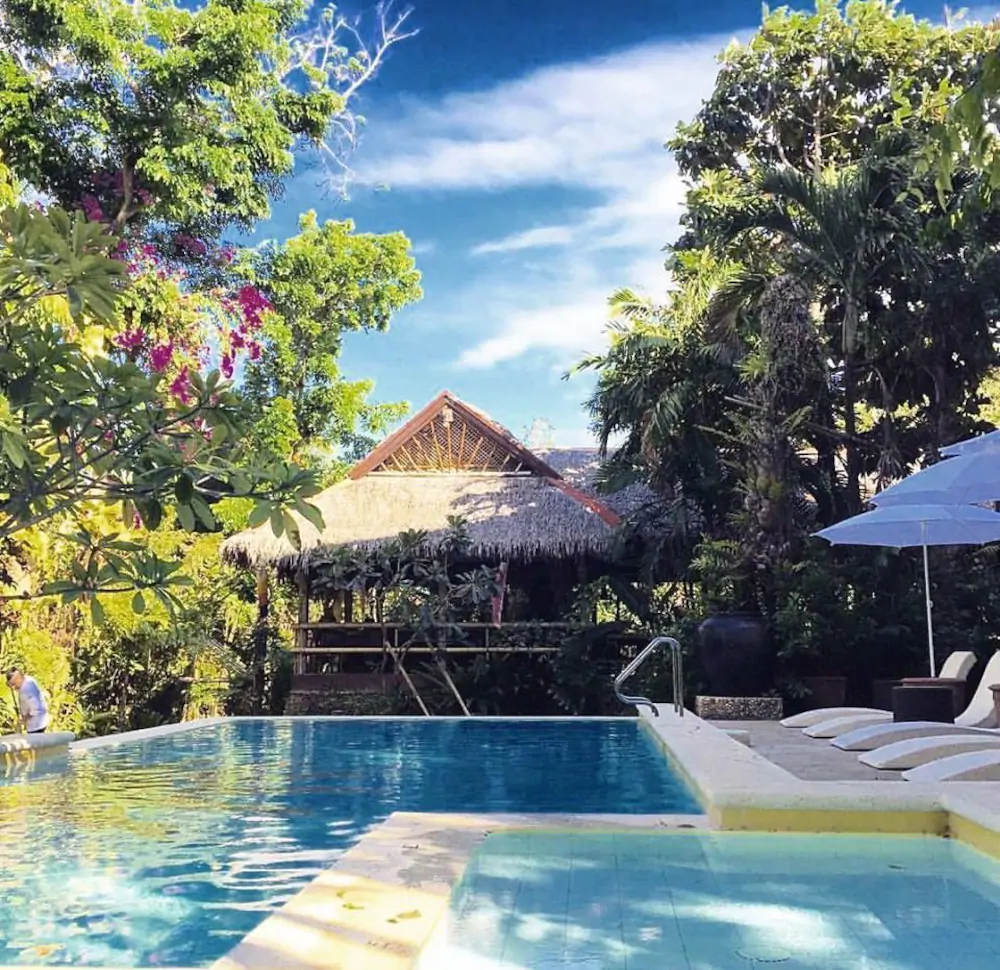 The Sun Villa Hilltop Resort & Spa