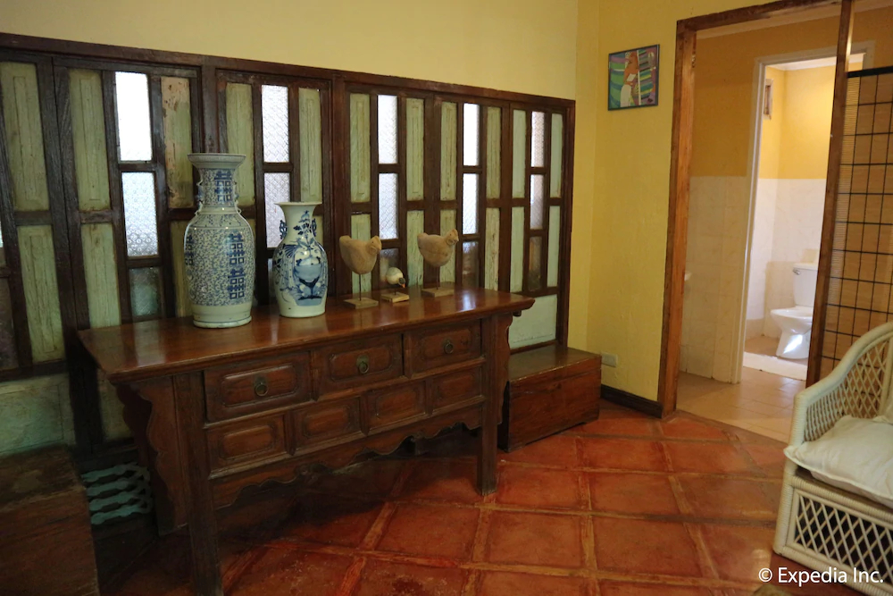 The Sun Villa Hilltop Resort & Spa