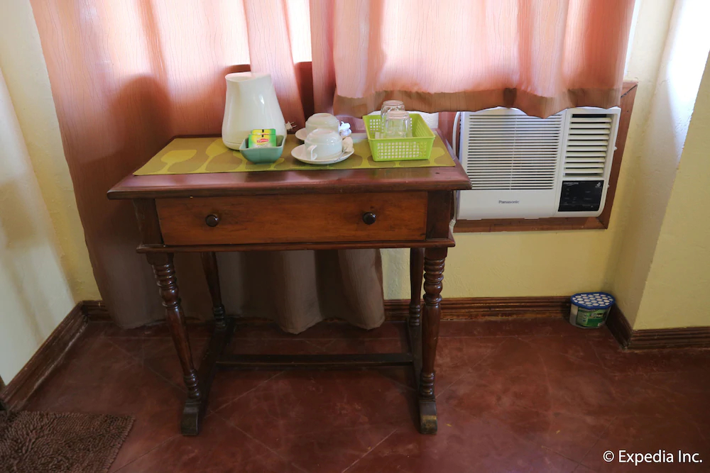 The Sun Villa Hilltop Resort & Spa