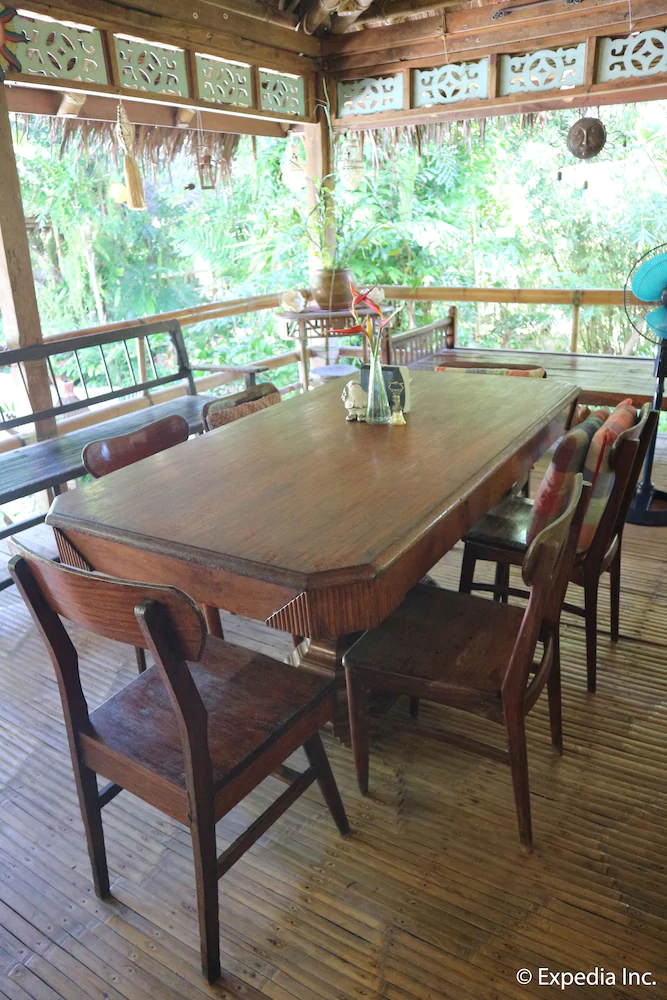 The Sun Villa Hilltop Resort & Spa