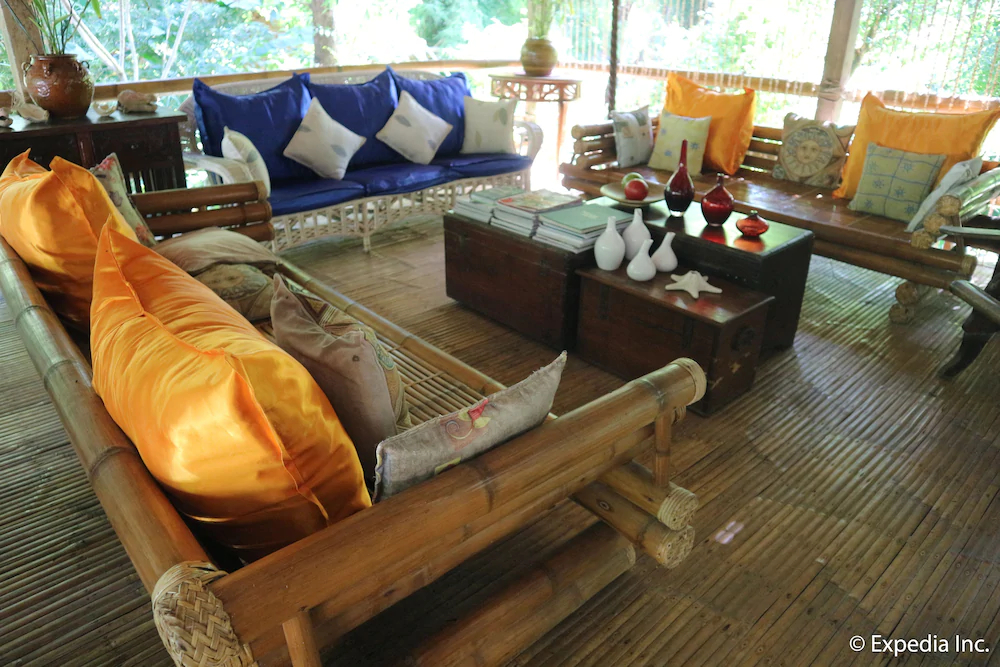The Sun Villa Hilltop Resort & Spa
