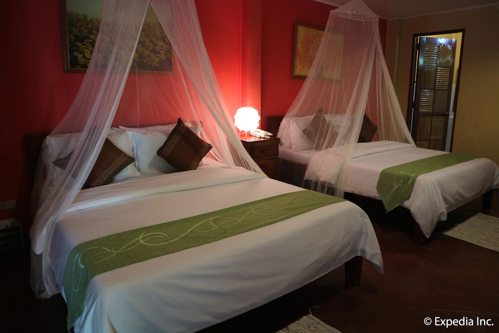 The Sun Villa Hilltop Resort & Spa
