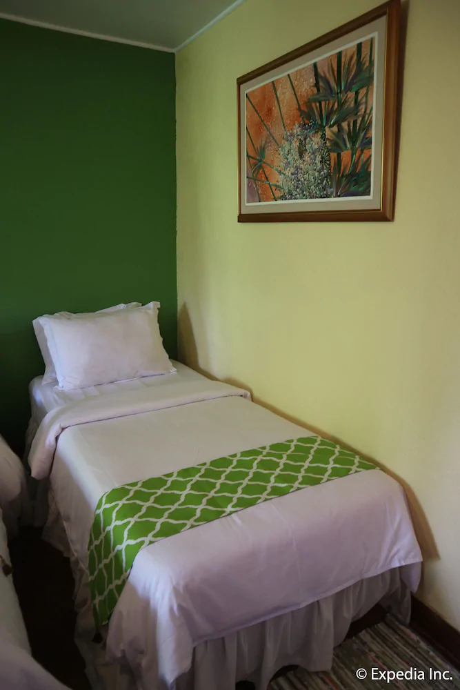 The Sun Villa Hilltop Resort & Spa