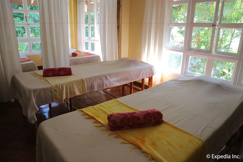 The Sun Villa Hilltop Resort & Spa