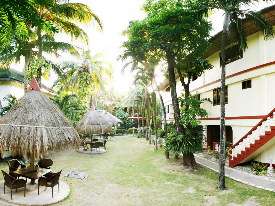 Tonglen Beach Resort