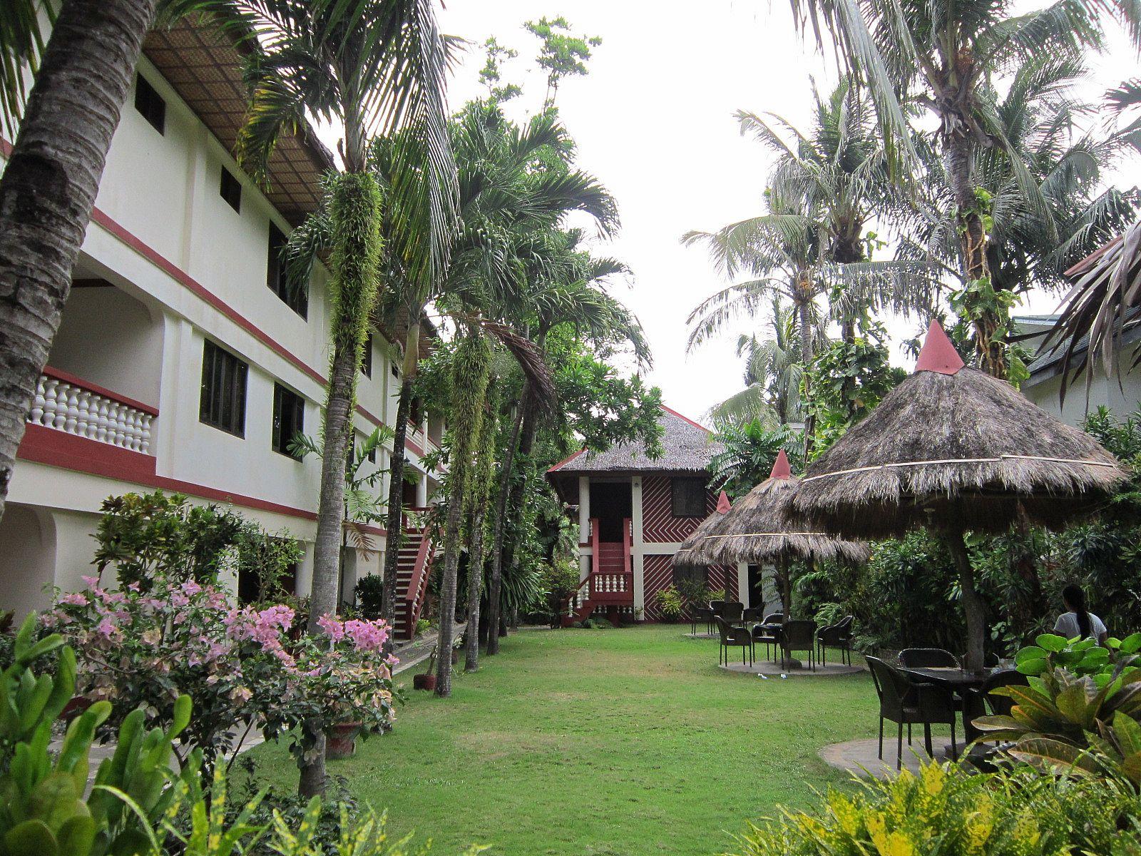 Tonglen Beach Resort