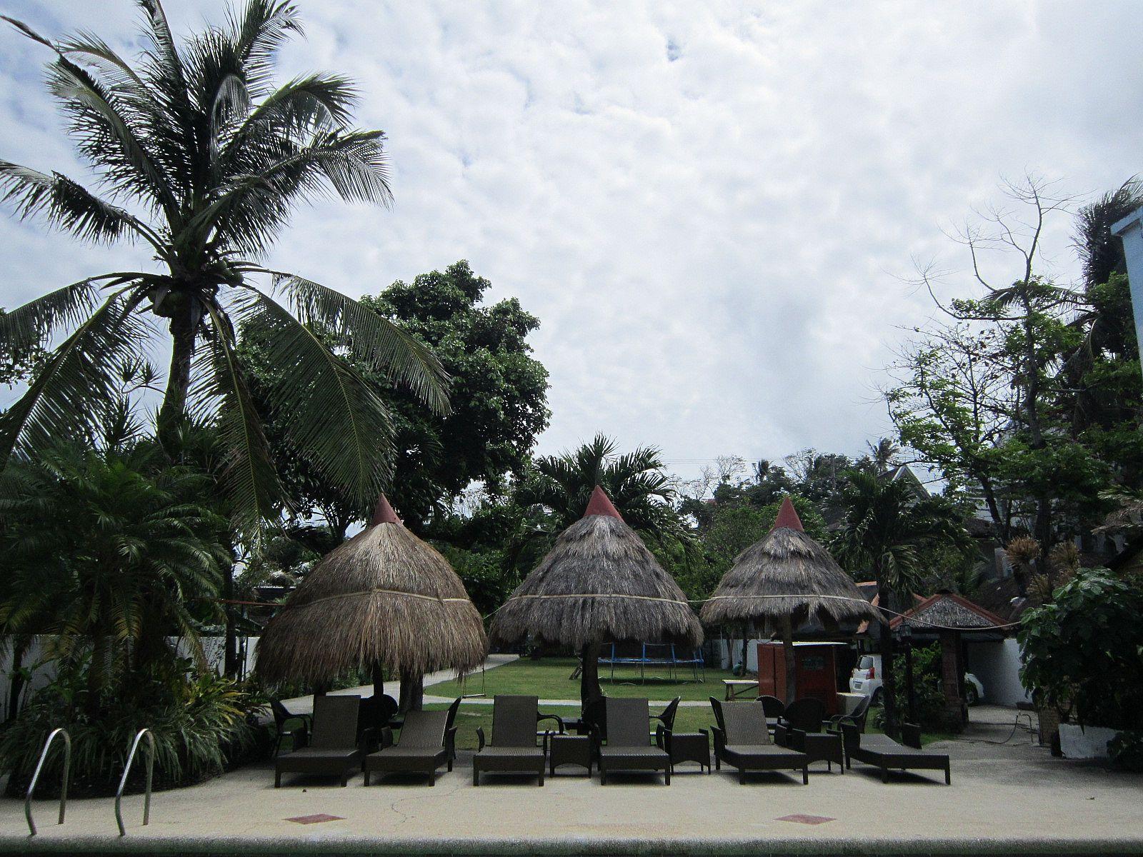 Tonglen Beach Resort