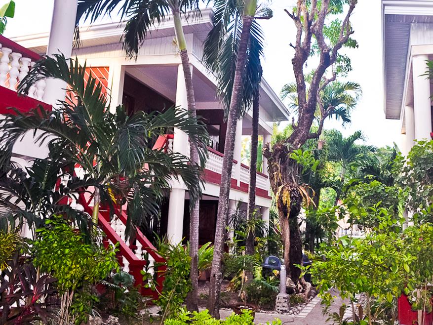 Tonglen Beach Resort