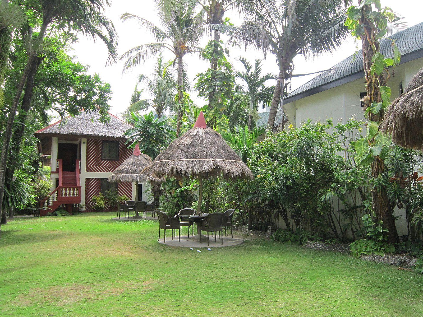 Tonglen Beach Resort