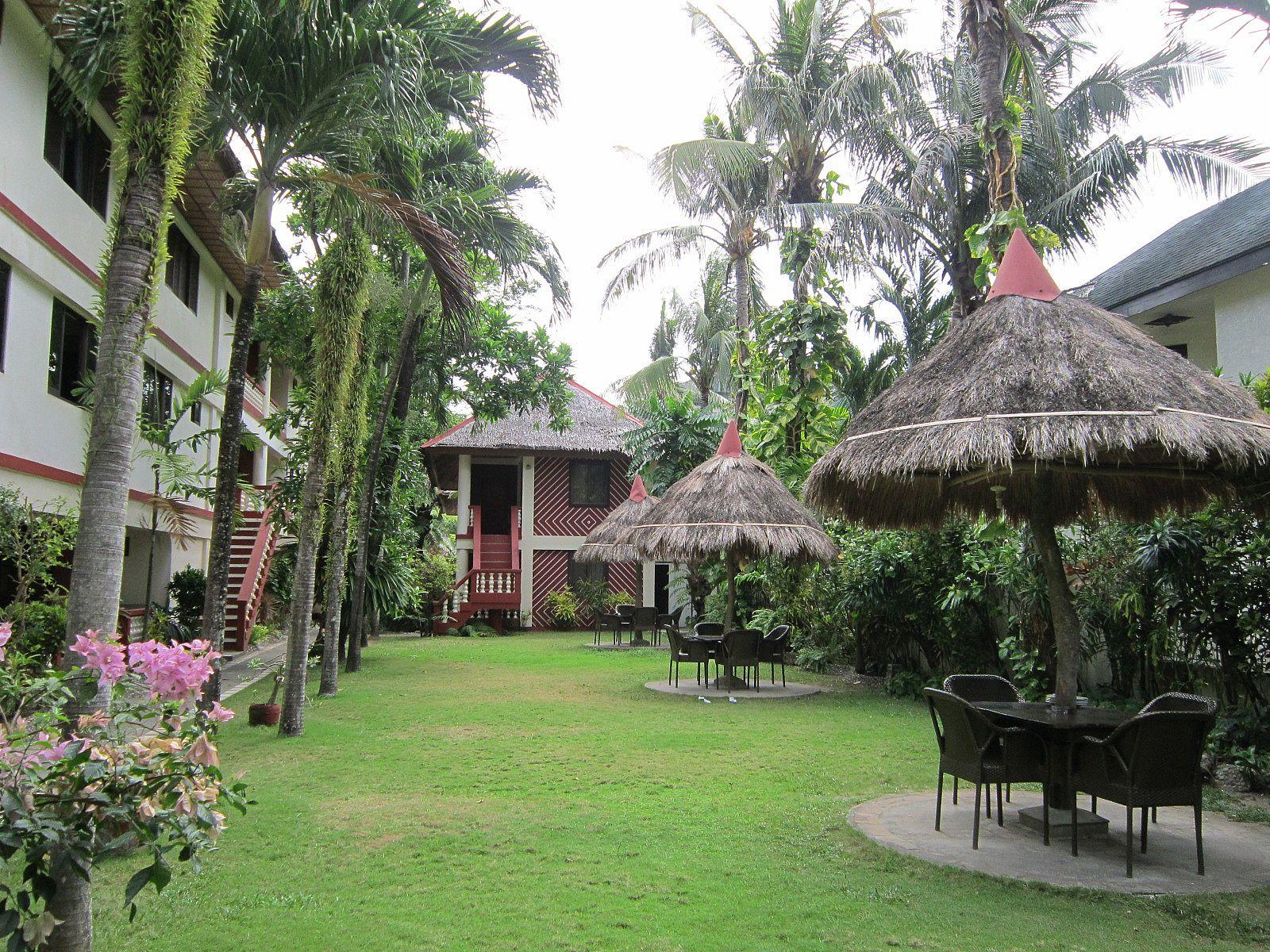 Tonglen Beach Resort