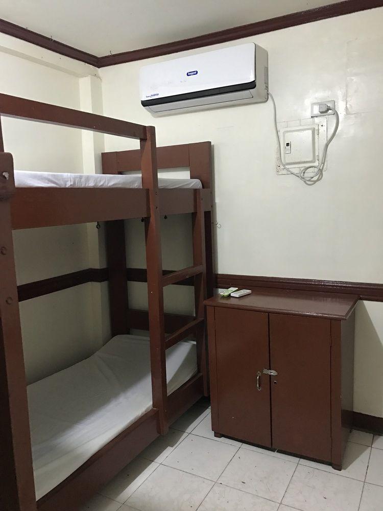Wendy's Apartelle