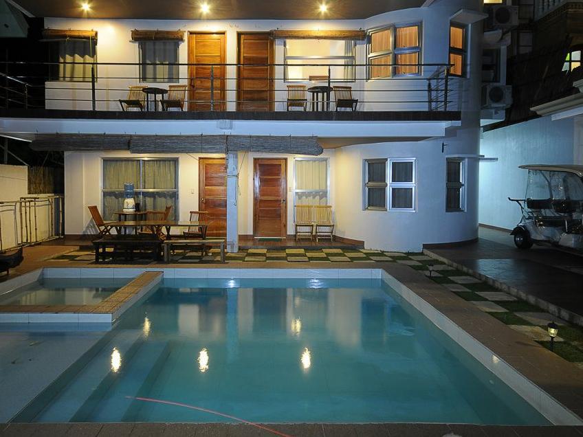 Westcliff Villa by Bluewaves