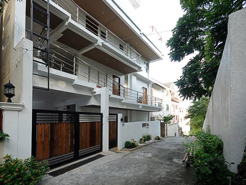 Westcliff Villa by Bluewaves