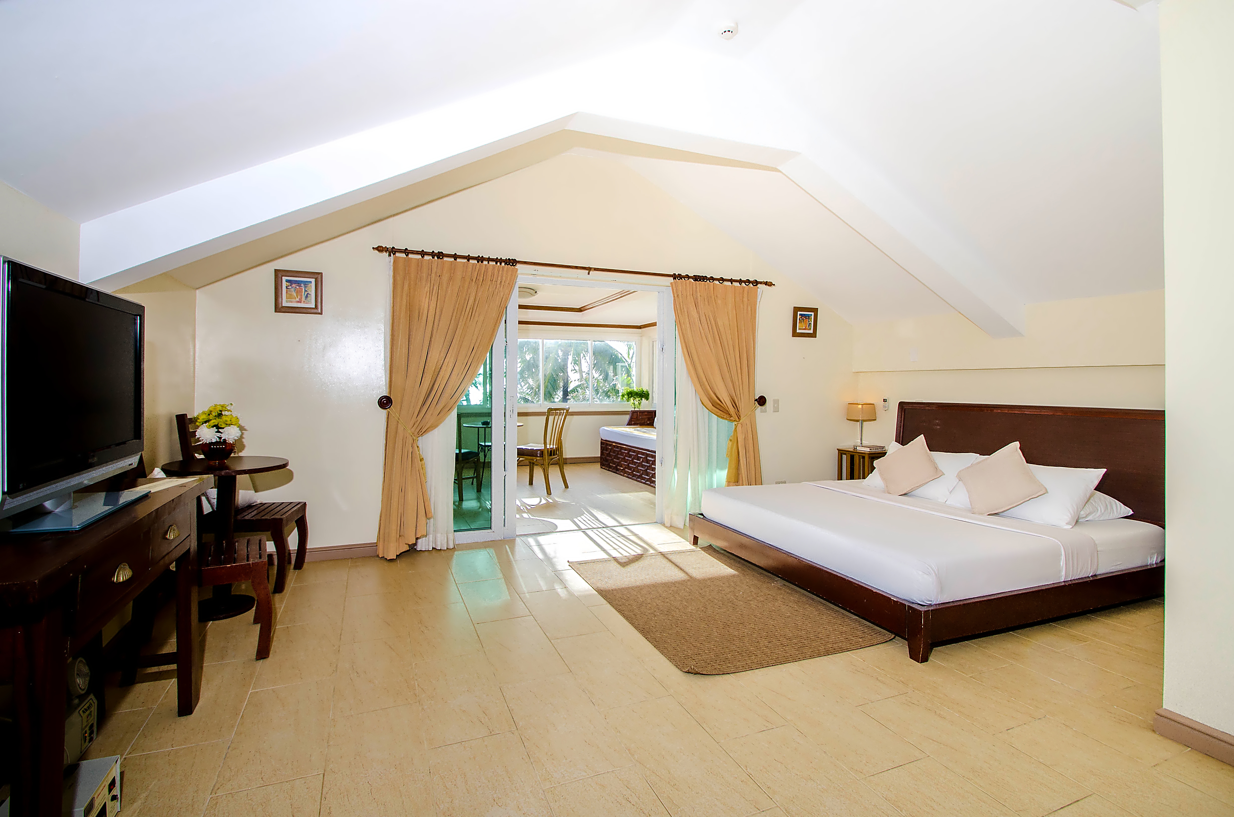 Willy's Beach Resort