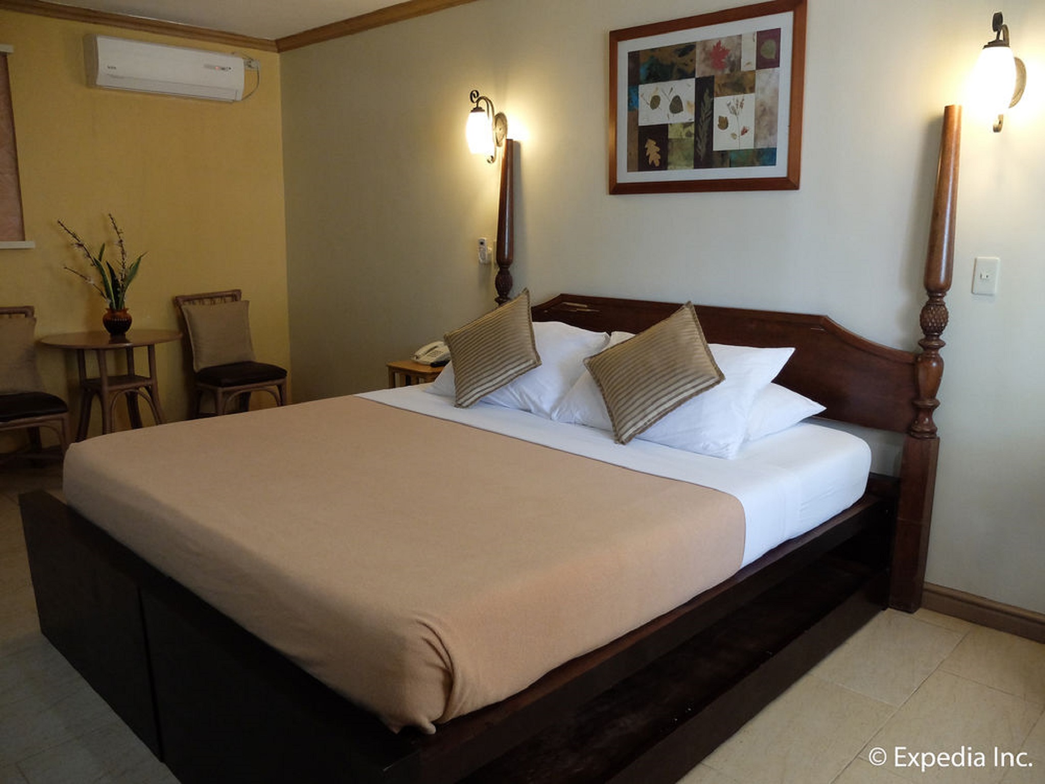 Willy's Beach Resort