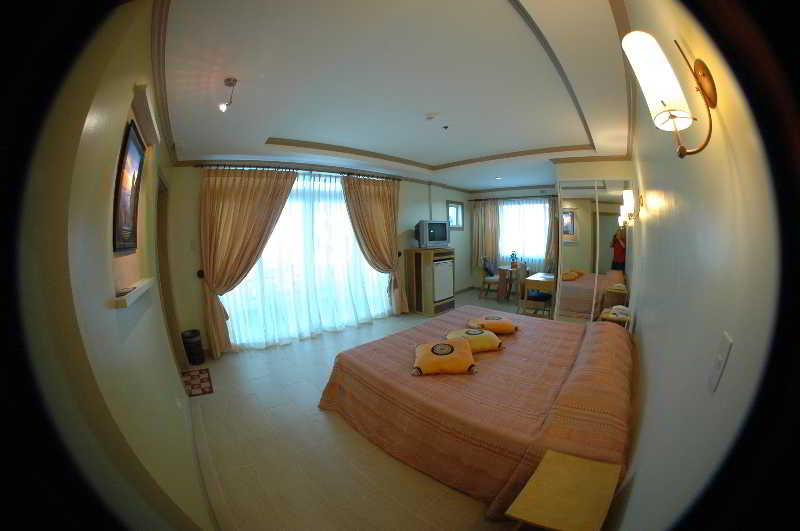 Willy's Beach Resort