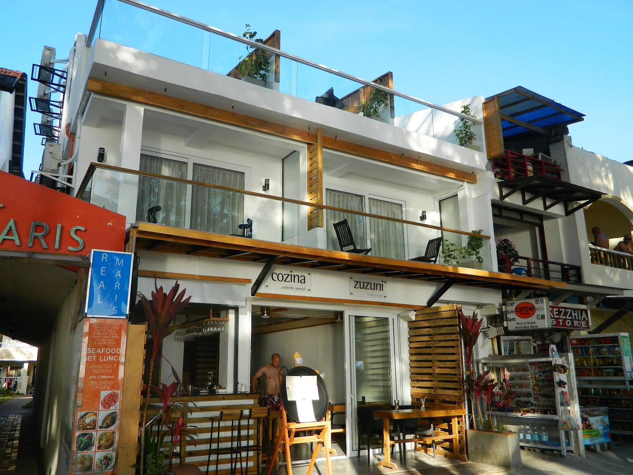 Zuzuni Boutique Hotel