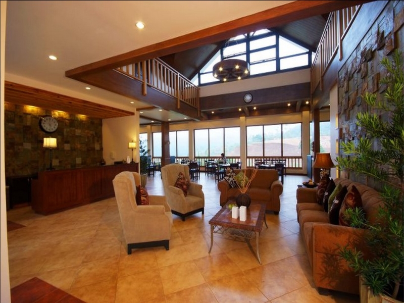 Pine Grove Mountain Lodge