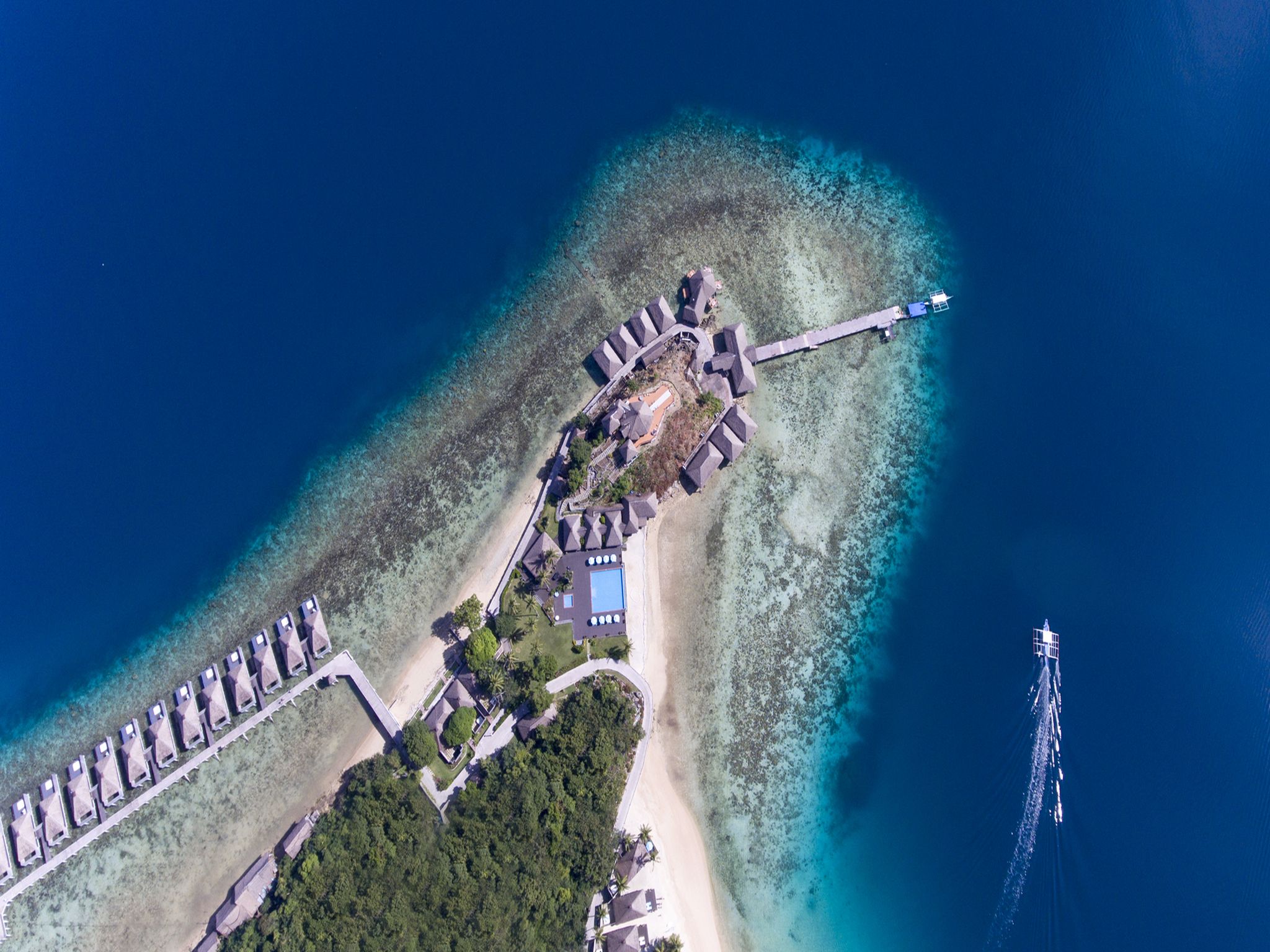 Huma Island Resort & Spa