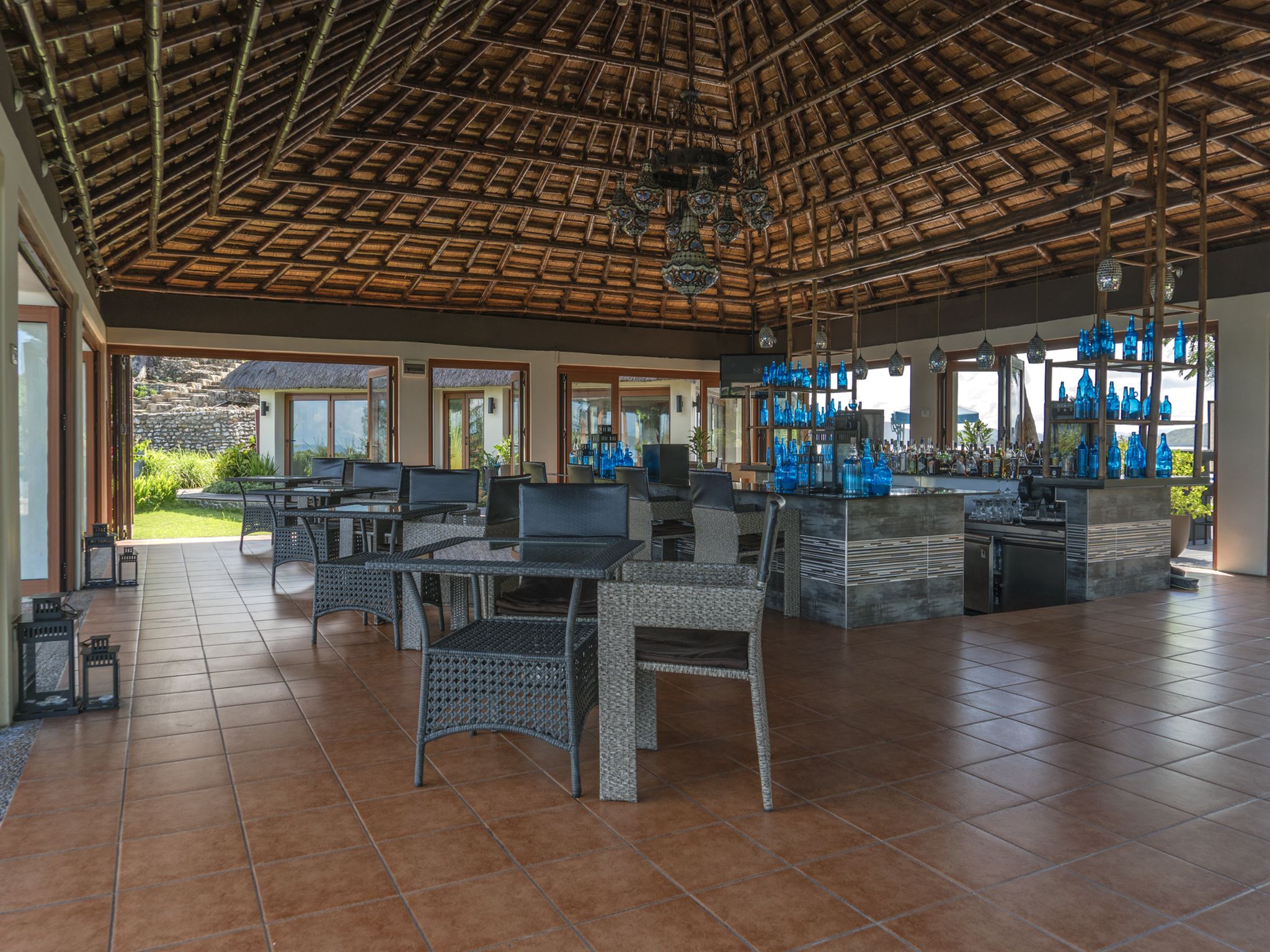 Huma Island Resort & Spa