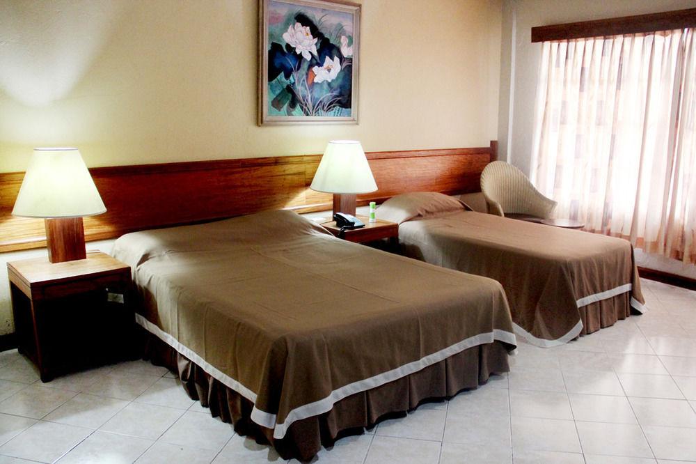 Almont Inland Resort