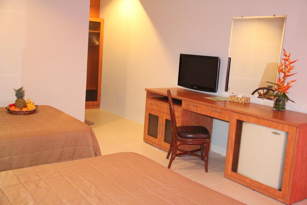 Almont Inland Resort