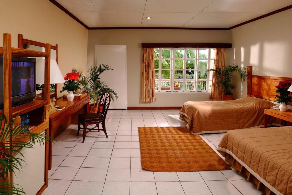 Almont Inland Resort