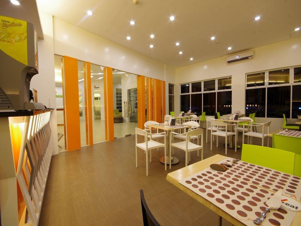 Yhotel
