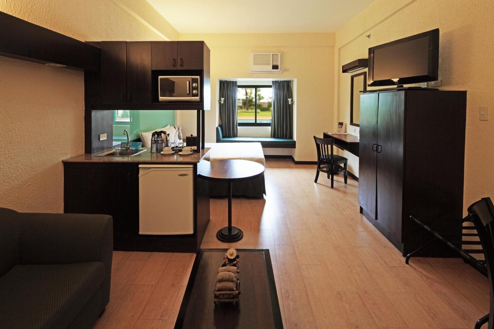Microtel by Wyndham Cabanatuan